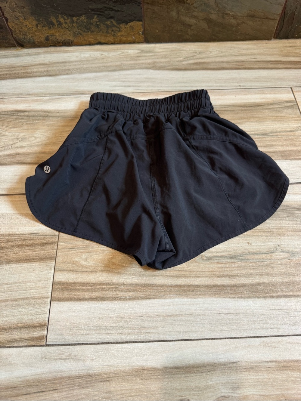 Lululemon Track that shorts in Black - Picture 2 of 2